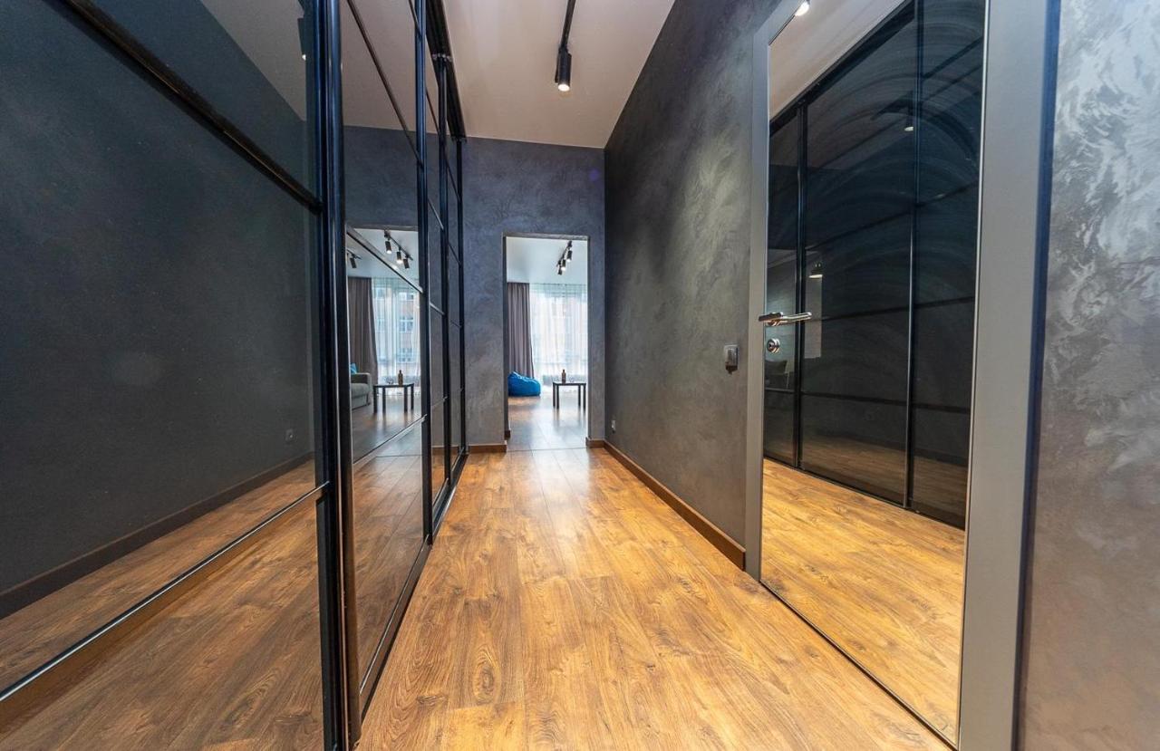 Luxury Apartments Smartplaza Obolon Metro Minskai Kiev Exterior foto